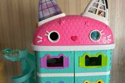 Gabby doll house Gabby's Dollhouse: The Movie Deluxe Interactive Meow-mazing Dollhouse Playset