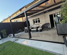 Aluminium pergola 6x4m with bronze tinted glas roof