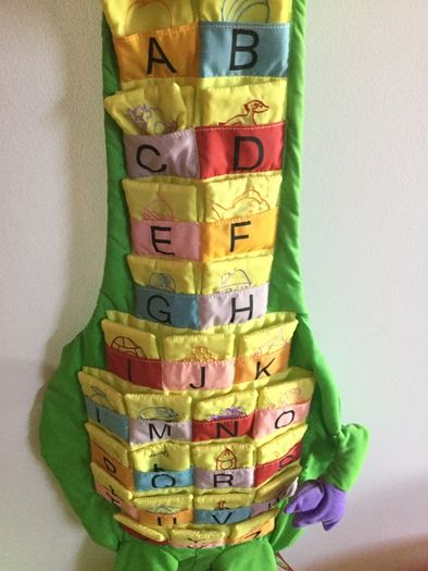 Alphabet Giraffe wall hanging