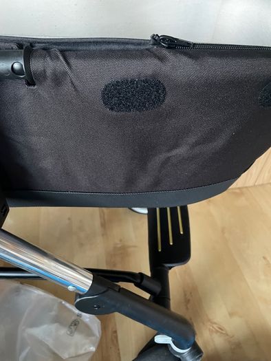 silver cross wayfarer carrycot and Puschair