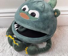 The Puppet Company Baby Monsters Green Monster Hand Puppet approx 20 cm. (without legs) The color is a bit different from the pictures Used Please see photos