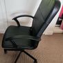 Swivel Chair Image 4
