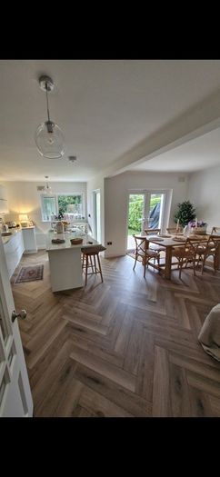 X6 Crossback Natural Kitchen Table Chairs S Alternative excellent condition Currently retailing 1014