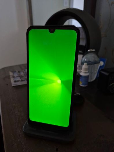 Doro 8100 smartphone