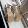 White heels size 5 Image 5