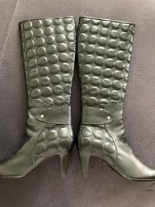 Woman's Boots