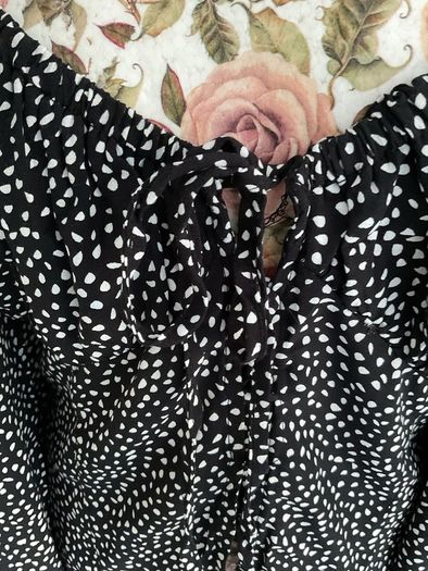 Bnwt Bershka black polka dot top large