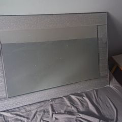 mirrors little scratches on it hardly notice