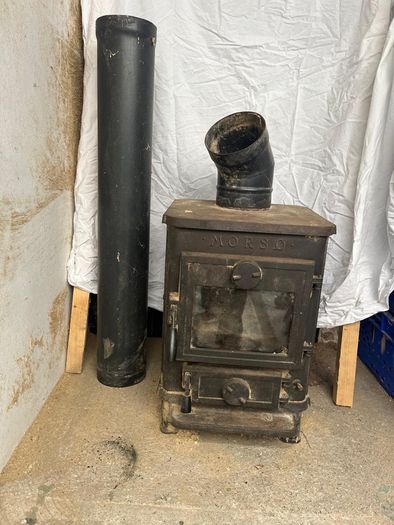 Morso Squirrel 1410 Multi-Fuel Stove + Flue