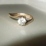 Vintage 14k Gold Twist Solitaire Ring Image 5