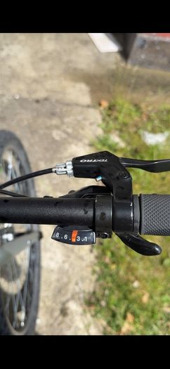 Great Condition Carrera Subway Hybrid Bike + Heavy Duty D-Lock + LED Lights  (Moving Sale)