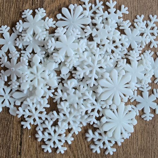 Plastic snowflakes