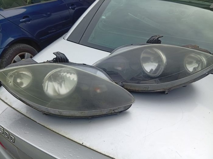seat leon mk2 headlights