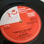 El Seven Radio Tokyo Turn Out The Light 7 inch Image 3