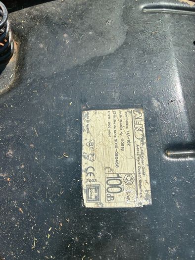 ride on lawnmower