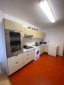 Kitchen units and white goods