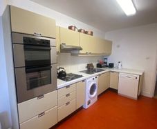 Kitchen units and white goods