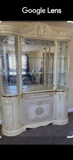 Italian Leonardo Furniture