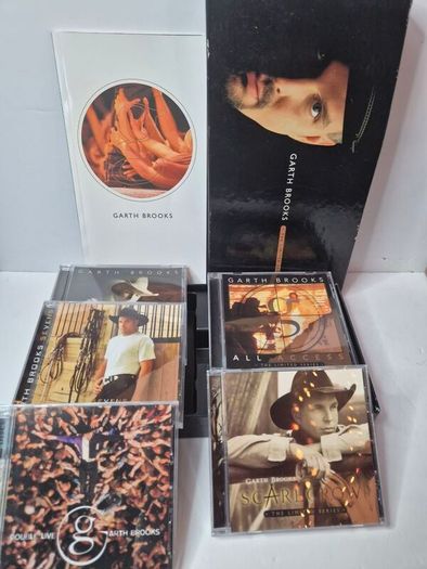 Garth Brooks The Limited Series 2005 Box Set (Complete & Mint Condition)