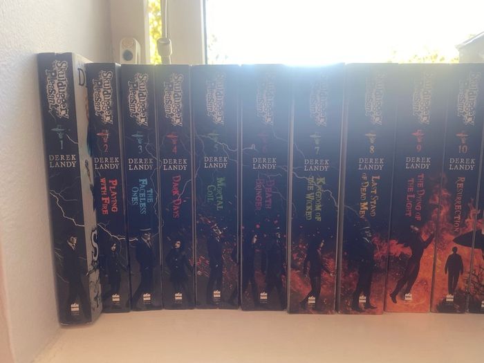 Complete Skulduggery Pleasant Collection Derek Landy 20 Books