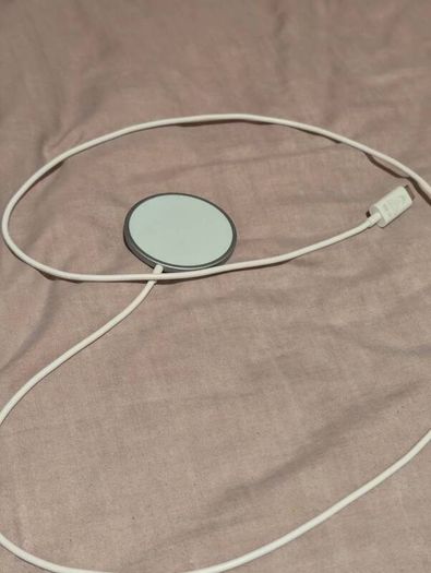 Google Pixelsnap Wireless charger with Stand