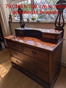 Free mahogany dressing table.  Love to see it up cycled.  Solid.
