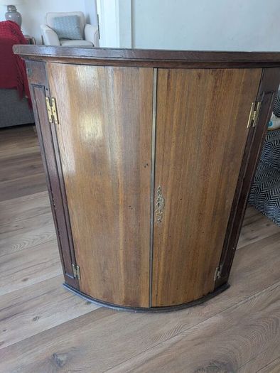 Corner antique