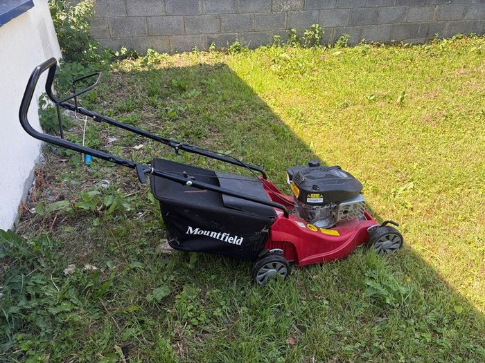 lawnmower mountfield st 120