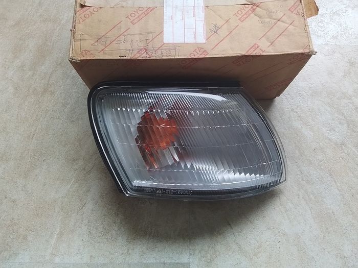 Toyota Carina E Indicator Lamp.
