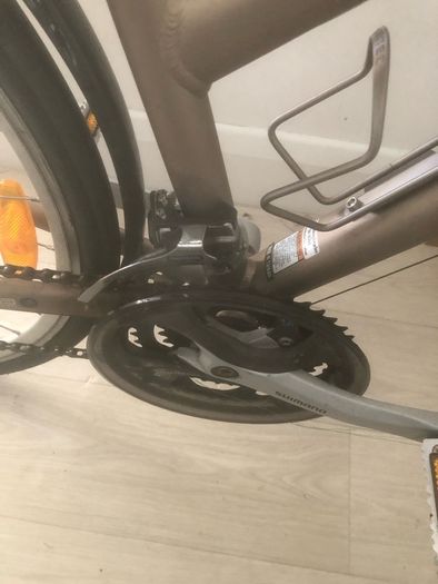 ladies Trek hybrid bike
