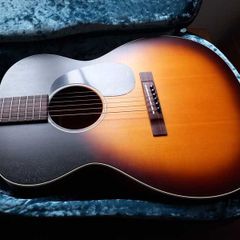 Martin 000-17
