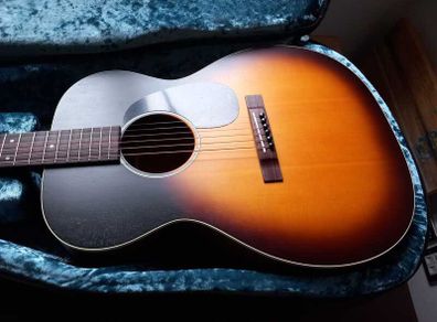 Martin 000-17