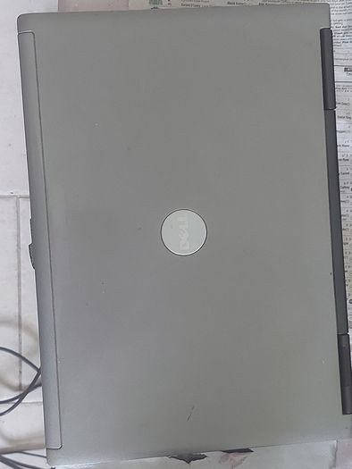 Vintage DELL Lastitude, Model D620, Intel CPU T2400, 1.83GHz, 2.5GB Ram, Windows 7 Professional, 32bit, Opera, Firefox and Chrome, in excellent condition