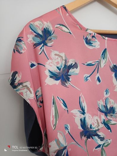 women's summer top. Size 12/14