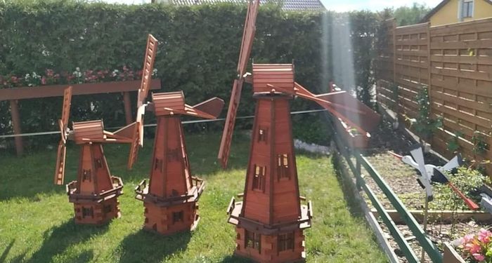 Charming Garden Windmills Perfect for Your Outdoor Space