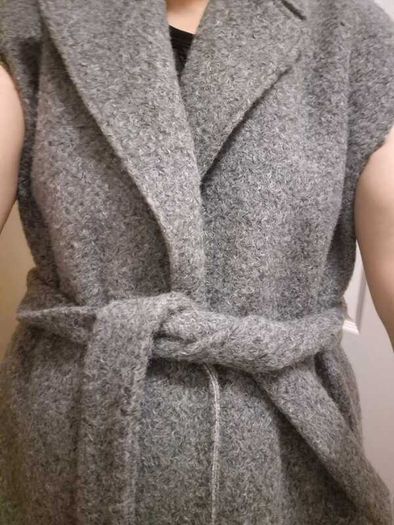 Gallery grey sleeveless wool-blend coat - size M