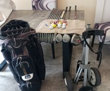 Womens Golf clubs and bag and trolley.