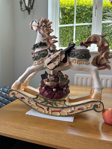 Large Horse Ornament Reduced.