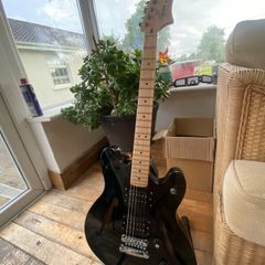 Squire starcaster Guitar