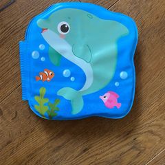 Kid's Bath Time Book / Dolphin Plum Blue Bath Book