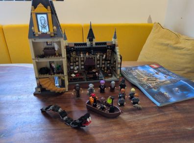 Harry Potter lego castle & 10 figures