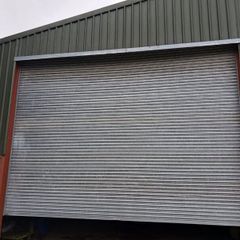 Roller door 18ft wide 13ft high