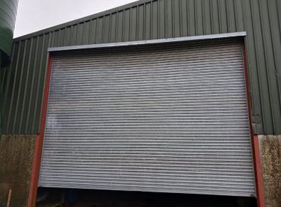 Roller door 18ft wide 13ft high
