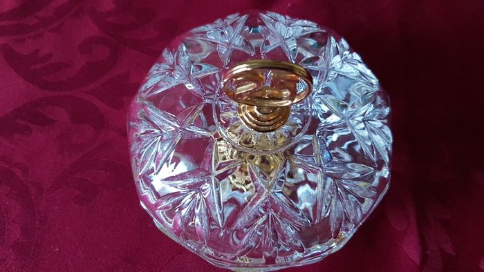 Killarney Crystal Cut Crystal Glass With Number 25 Lidded Jewelry Dish / Bowl With 22 Carat Gold Cover Handle and Footed Base Finishing Made In Ireland