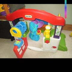 Toddler playhouse