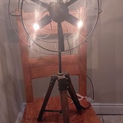 lovely light tripod