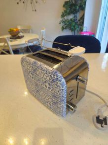 TOASTER blue and white