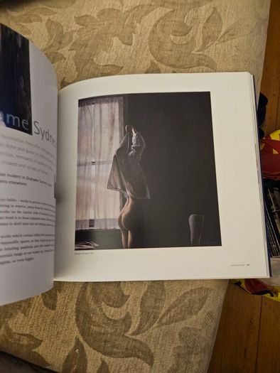 The Food Of Art. New Zealand Painters And Their Food. By Keith Stewart. Photographs By Craig Potton. First Edition Large Volume Paperback In Good Condition.  See Photos For Same.
