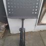 music stand Image 2