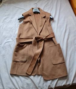 Michael kors belted sleeveless waistcoat Size medium tan wool In excellent condition